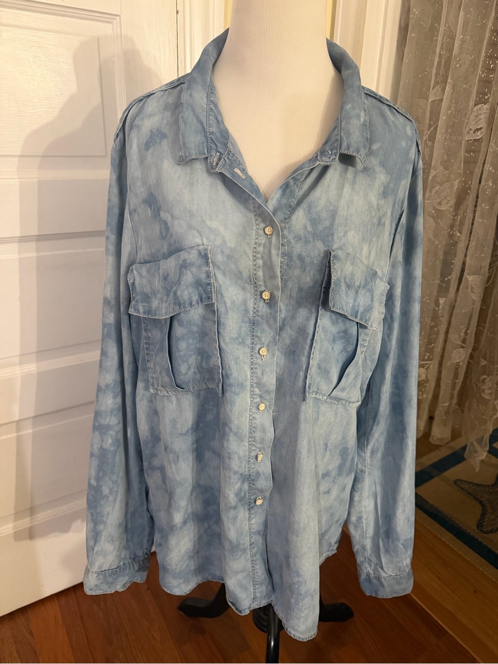 Calvin Klein Blue Washed Denim Button-Up Shirt for women or men
